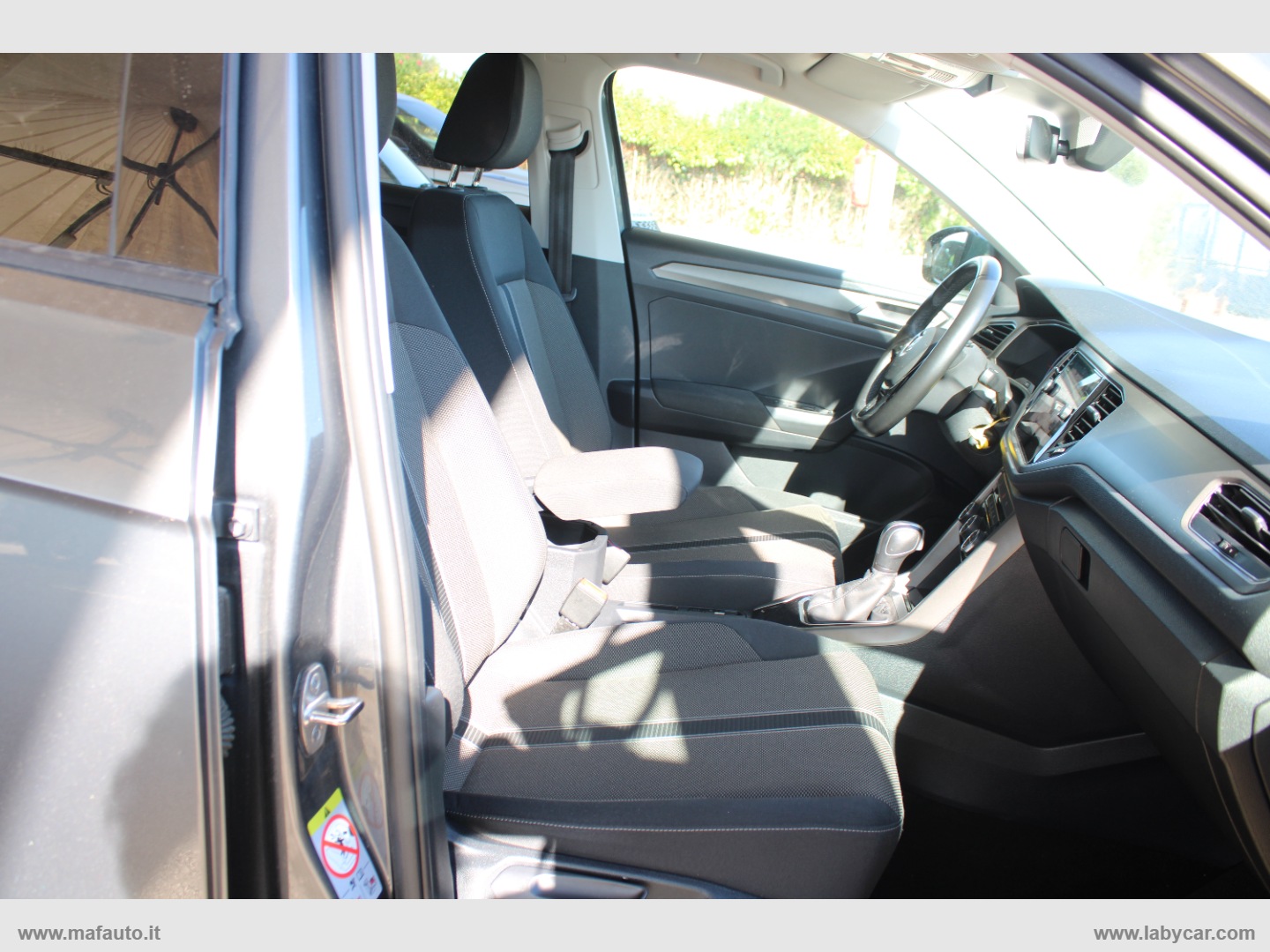 T-Roc 2.0 TDI 150 CV DSG Business - immagine 6