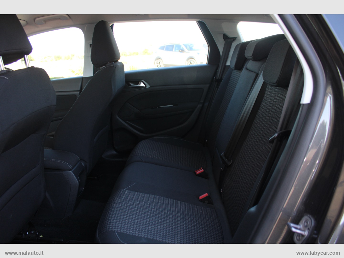 308 BlueHDi 130 S&S Business - immagine 6