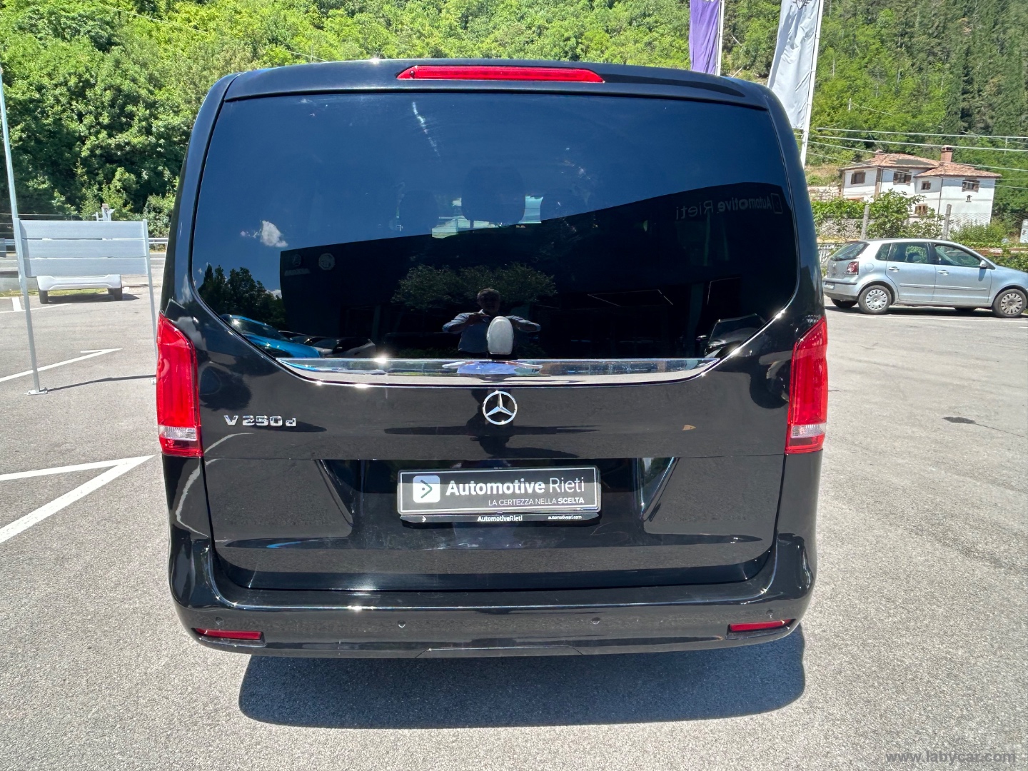 V 250 d Aut. Sport Extralong - immagine 6