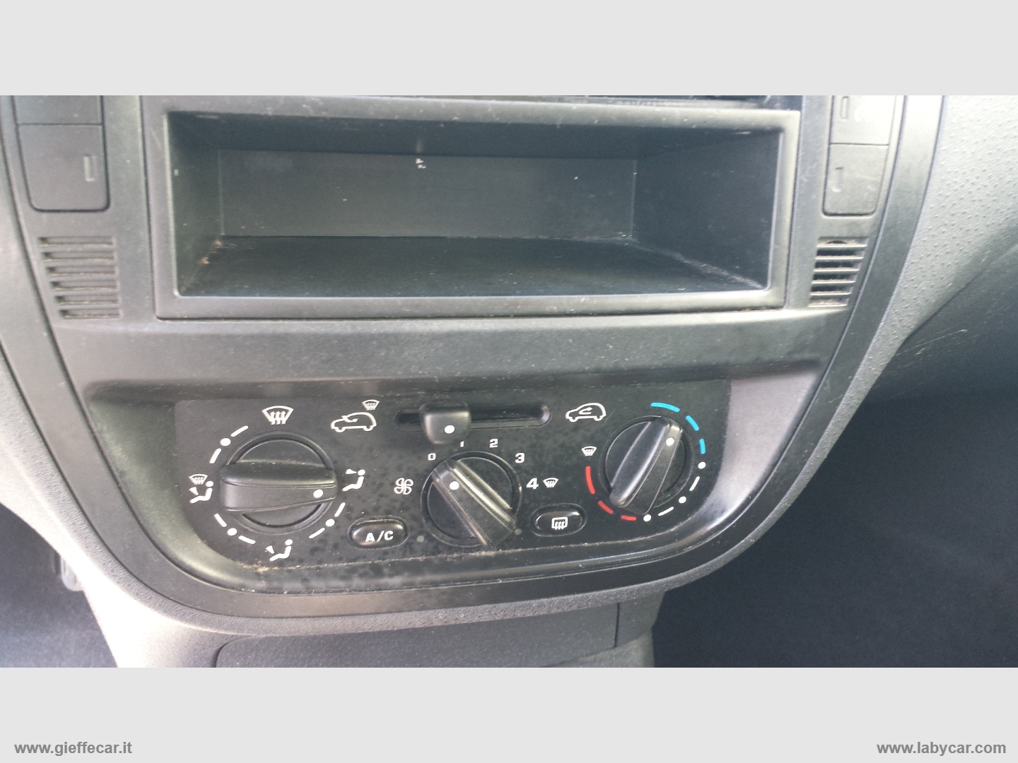 C3 1.1 Elegance - immagine 6