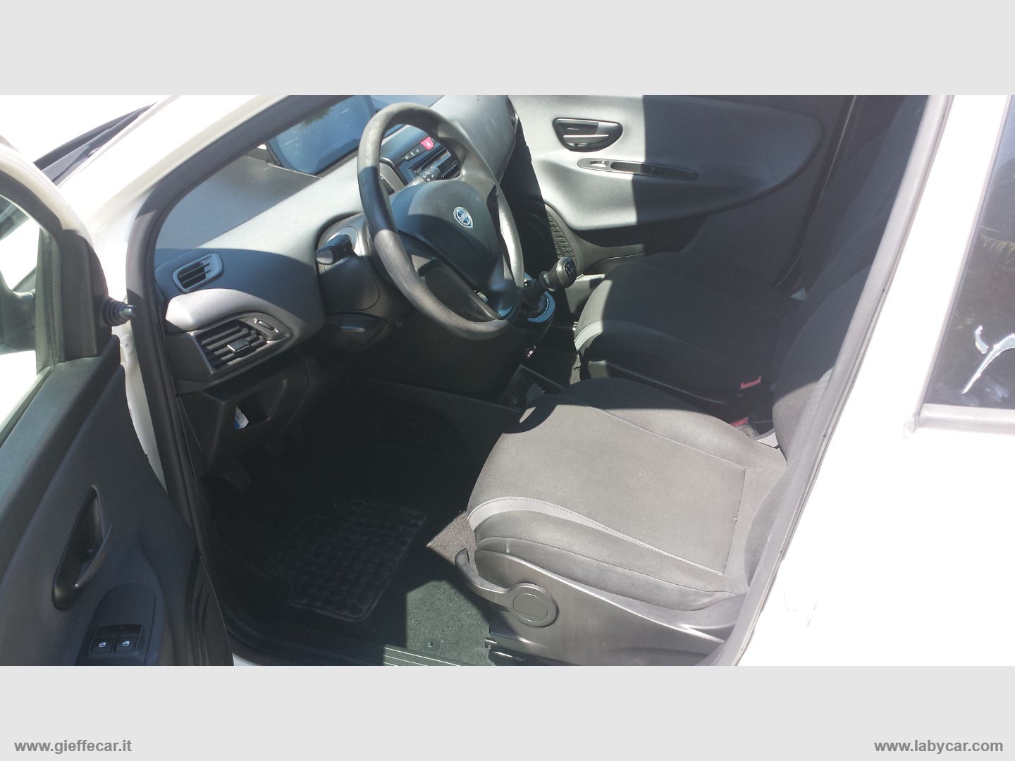 Ypsilon 1.2 69 CV 5p. Silver - immagine 6