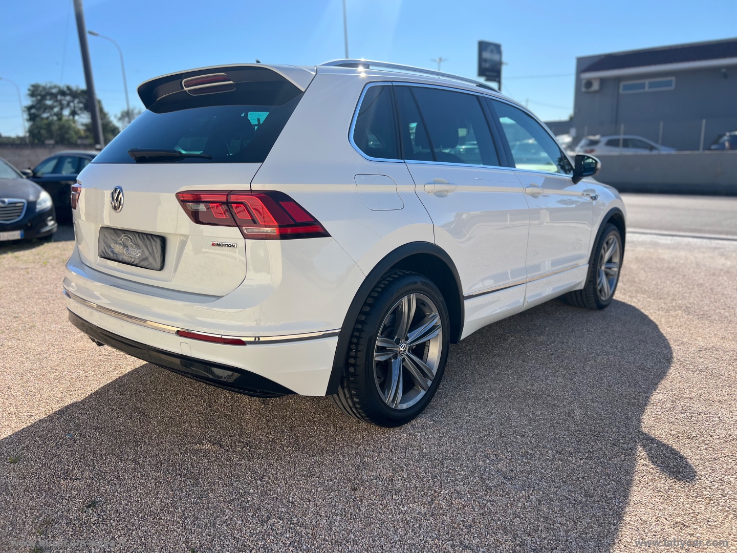 Tiguan 2.0 TDI DSG 4MOTION Sport BMT R-LINE - immagine 6