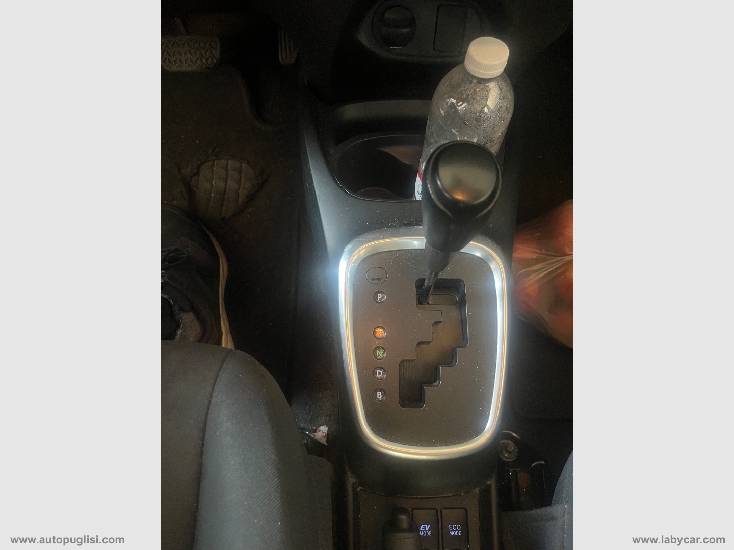 Yaris 1.5 Hybrid 5p. COOL - immagine 6