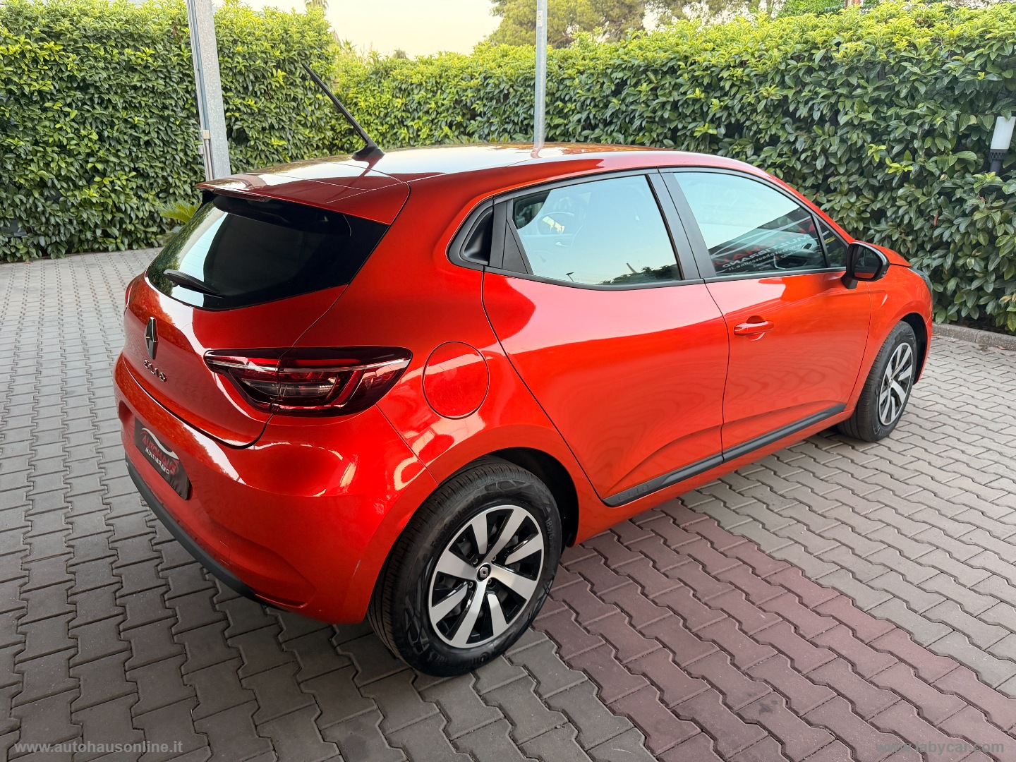 Clio SCe 65 CV Evolution - immagine 6