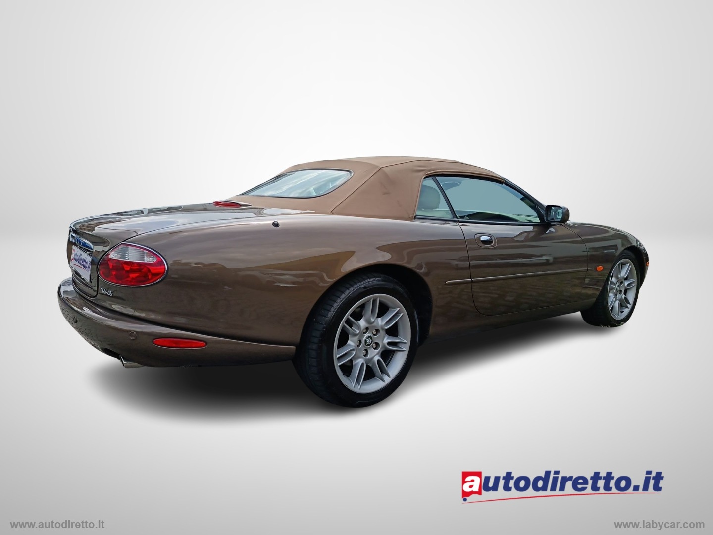 XK8 4.0 Convertibile - immagine 6