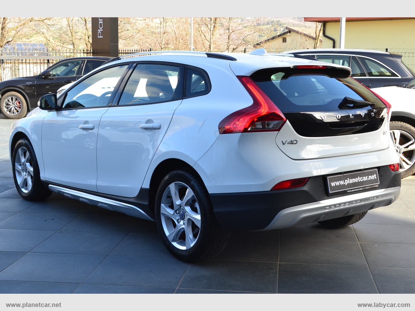 V40 Cross Country D2 Momentum - immagine 6