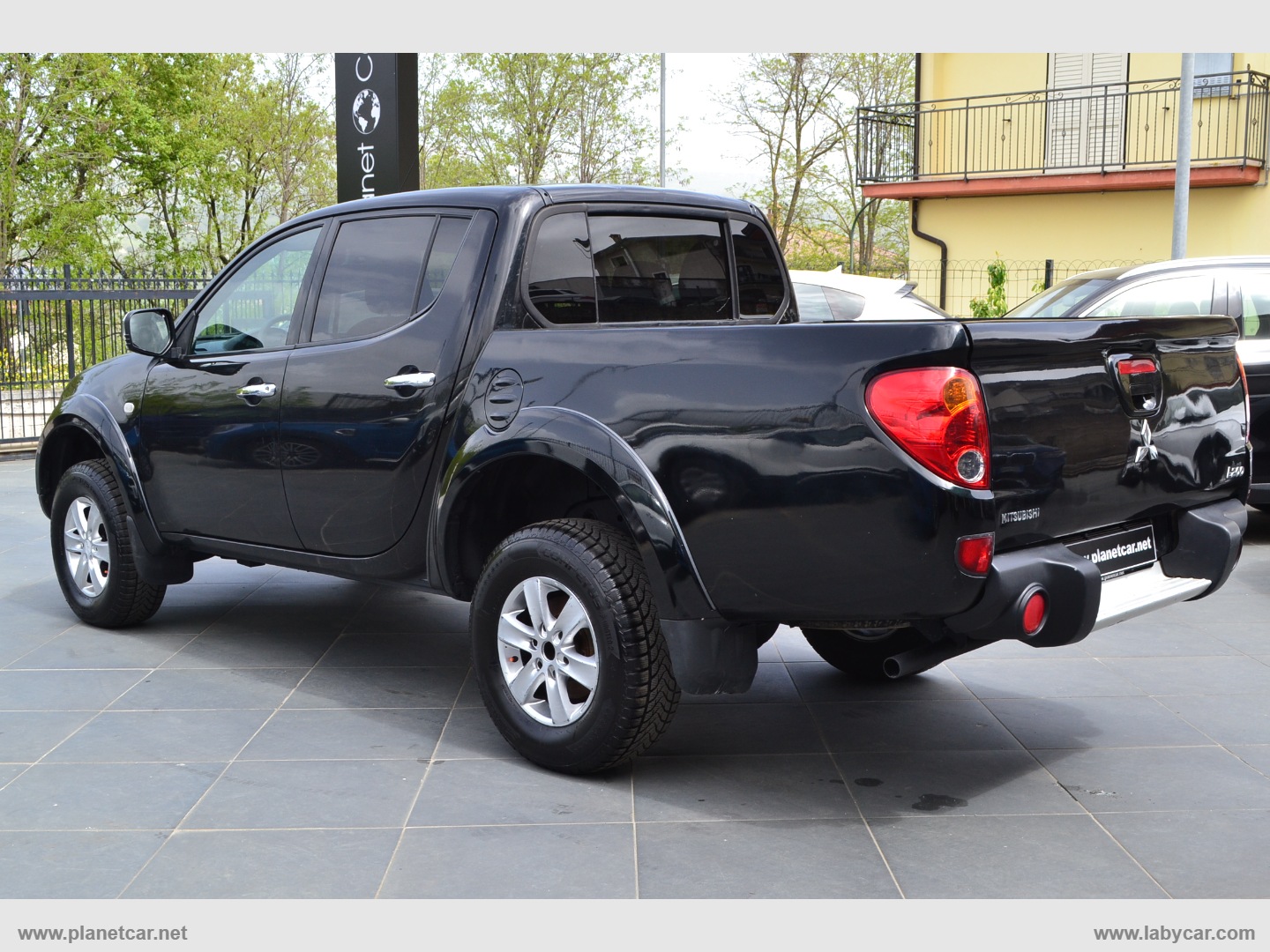 L200 2.5 DI-D DC Invite - immagine 6