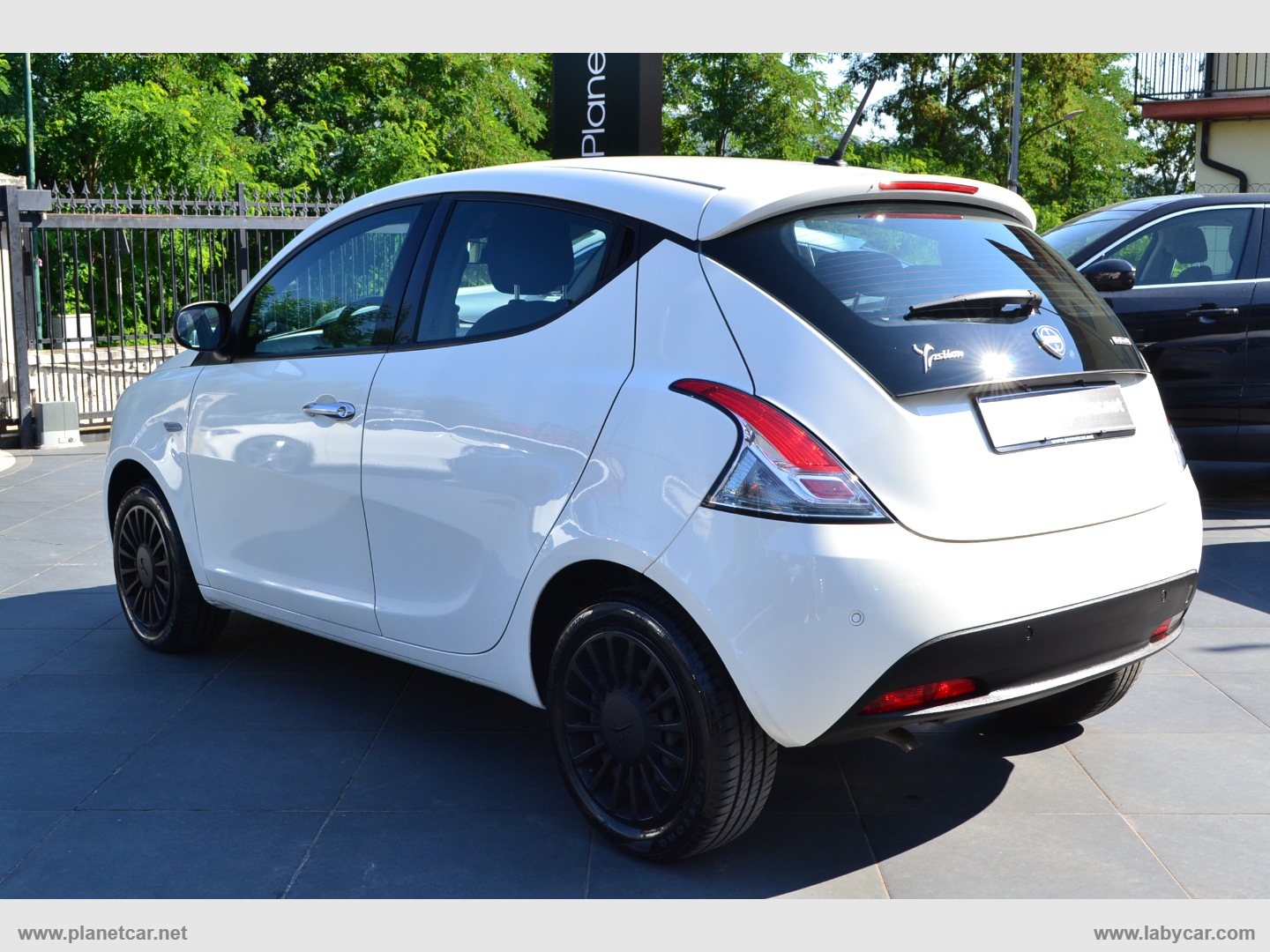 Ypsilon 1.0 FireFly 5p.S&S Hyb. Eco Gold - immagine 6