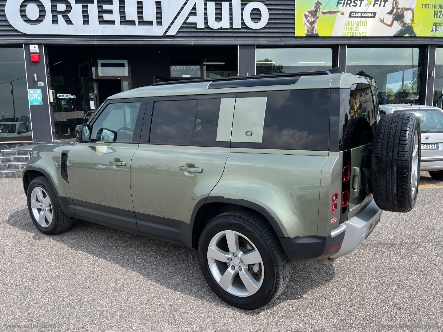 Defender 110 3.0D I6 250 CV AWD Auto SE - immagine 6
