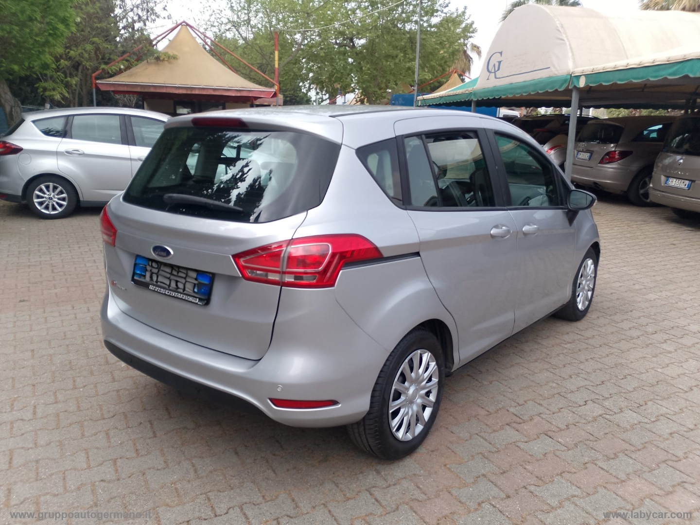 B-Max 1.5 TDCi 75 CV Business Titanium - immagine 6