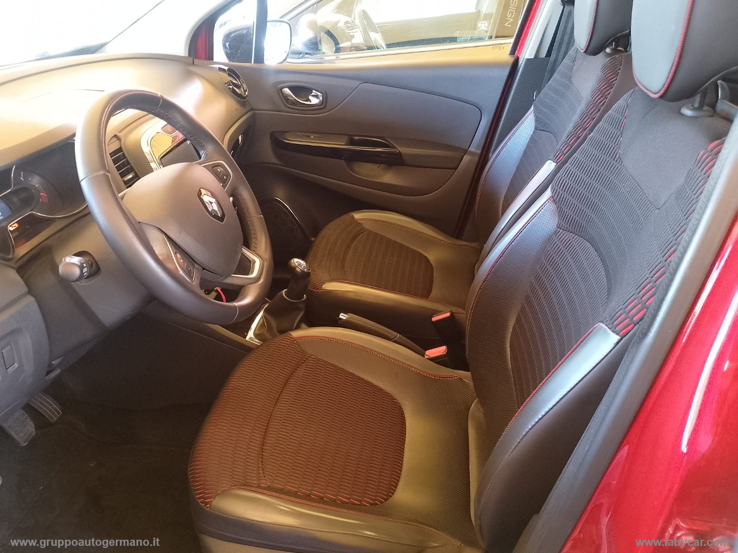 Captur dCi 8V 90 CV EDC Initiale Paris - immagine 6