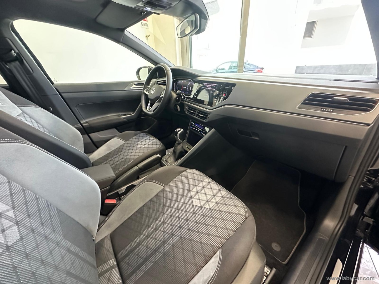 Taigo 1.0 TSI 115 CV R-Line - immagine 6