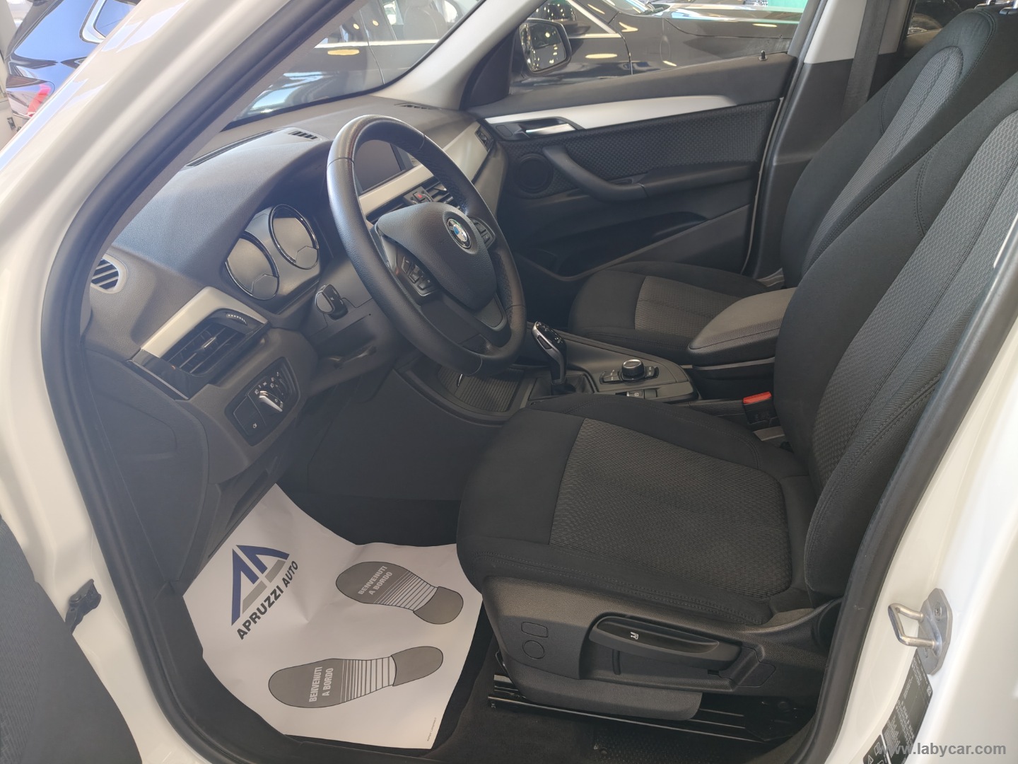X1 xDrive18d Advantage - immagine 6