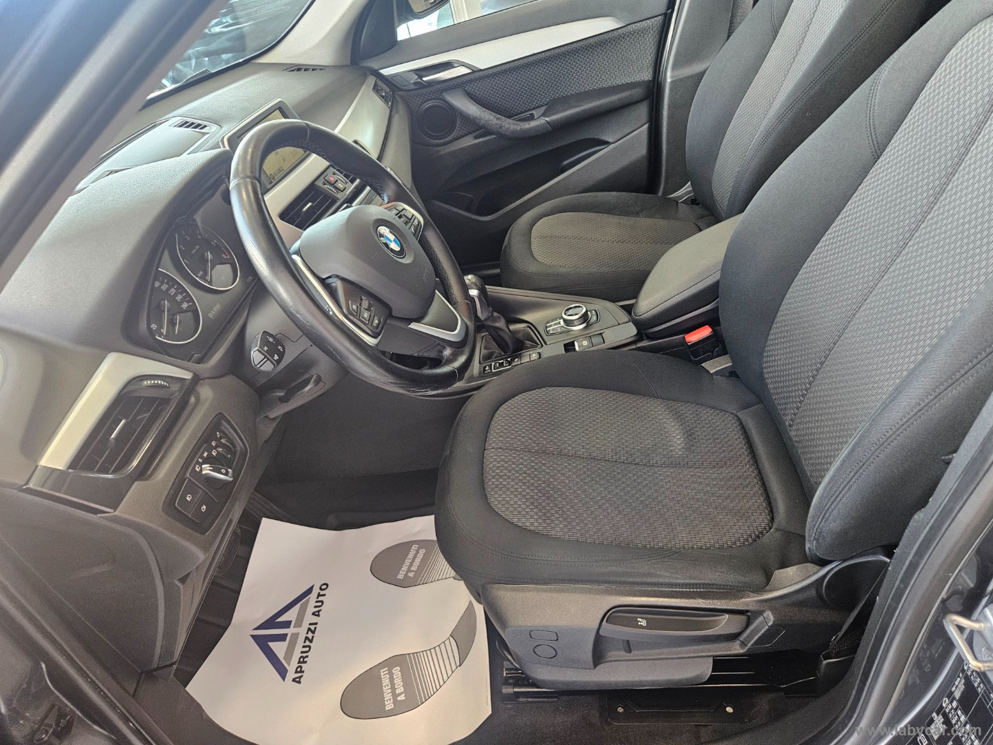X1 xDrive18d Business - immagine 6