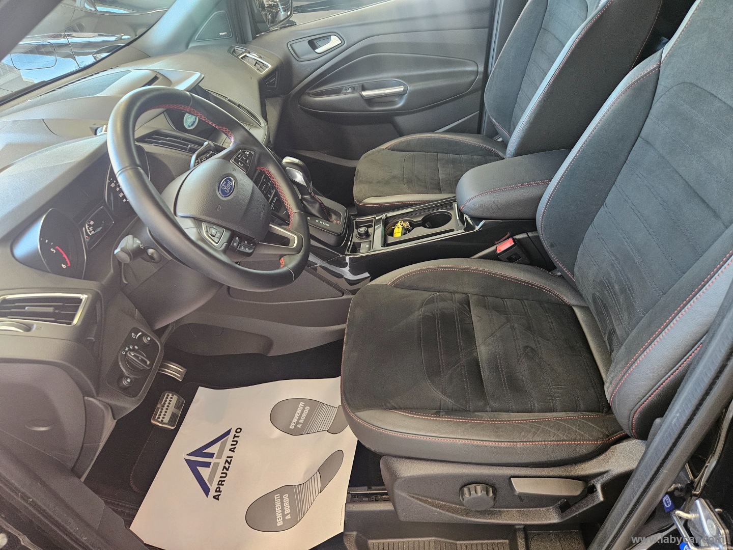Kuga 2.0 TDCI 120CV S&S 2WD Pow.ST-Line - immagine 6