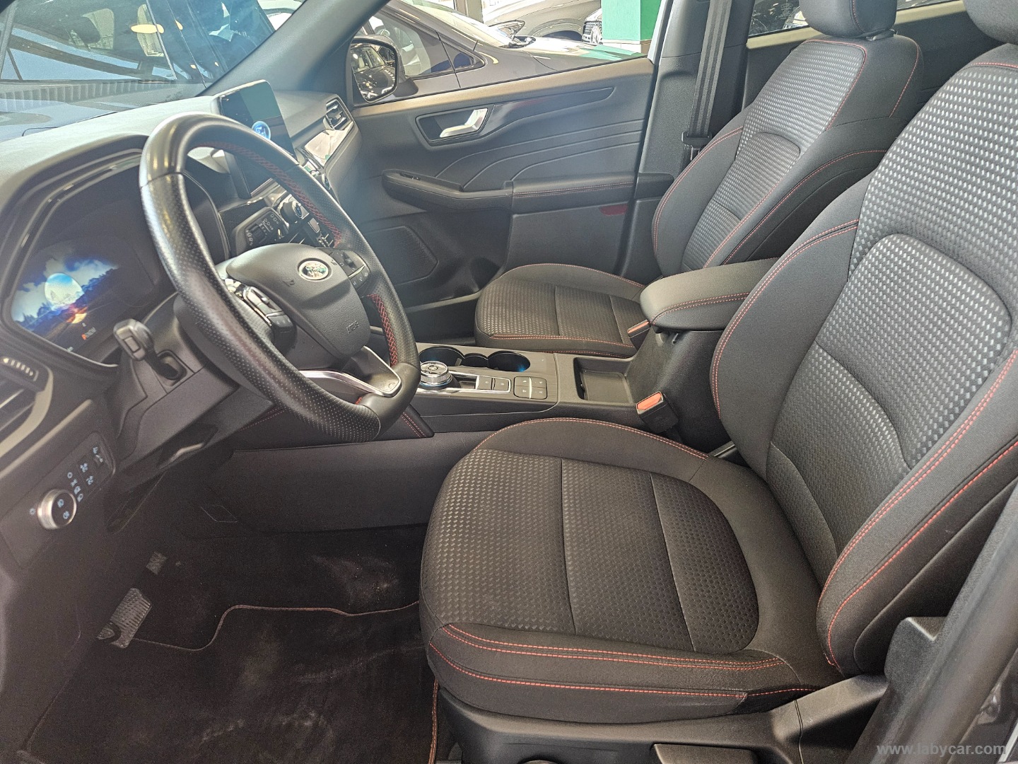 Kuga 1.5 EcoBl. 120CV aut. 2WD ST-Line X - immagine 6