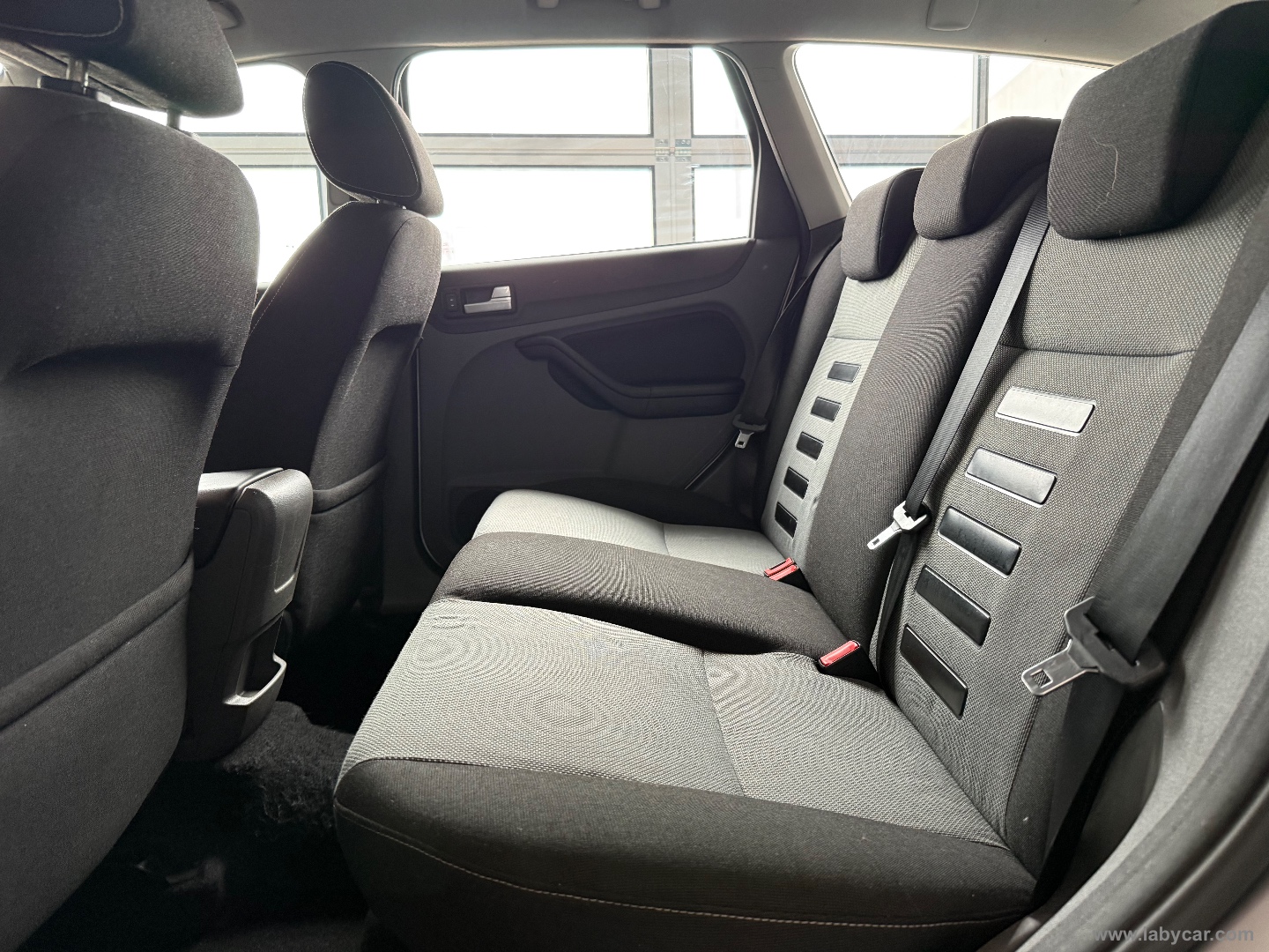 Focus 1.6 TDCi 110 CV SW Ikon DPF - immagine 6