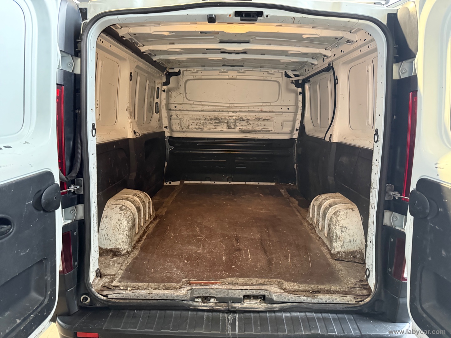 Trafic T27 1.6 dCi 120 PC-TN Furgone - immagine 6
