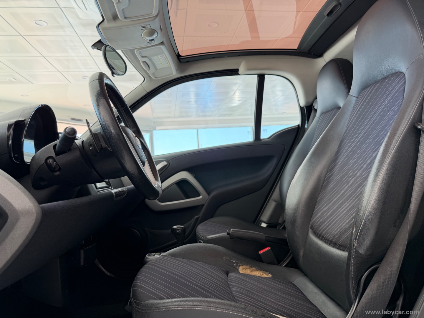 fortwo 1000 52 kW MHD coupé passion - immagine 6