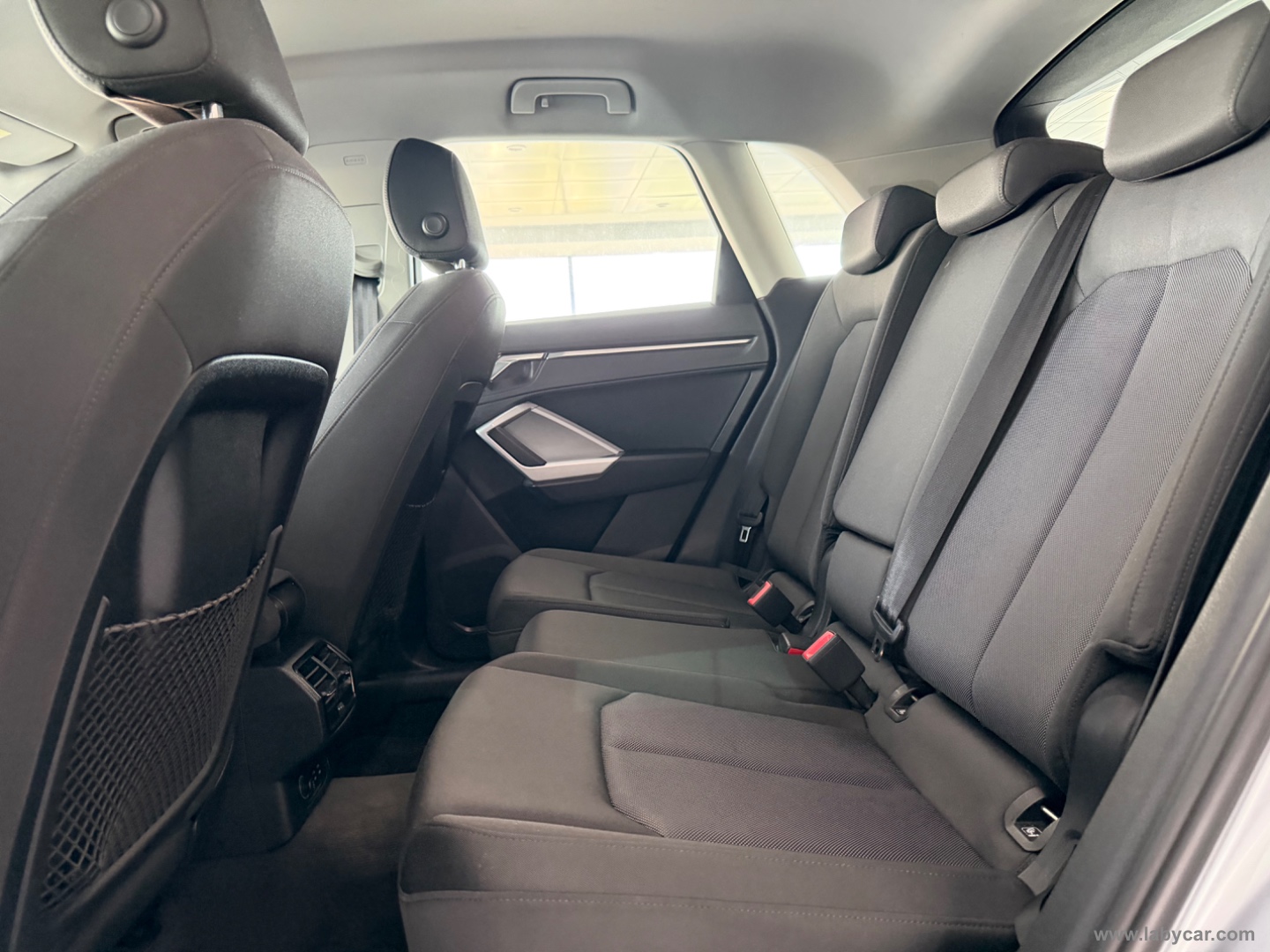 Q3 35 TDI S tronic Business - immagine 6