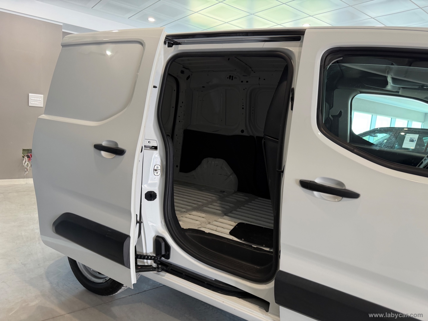Combo Cargo 1.5 D 100CV S&S PC 650kg - immagine 6