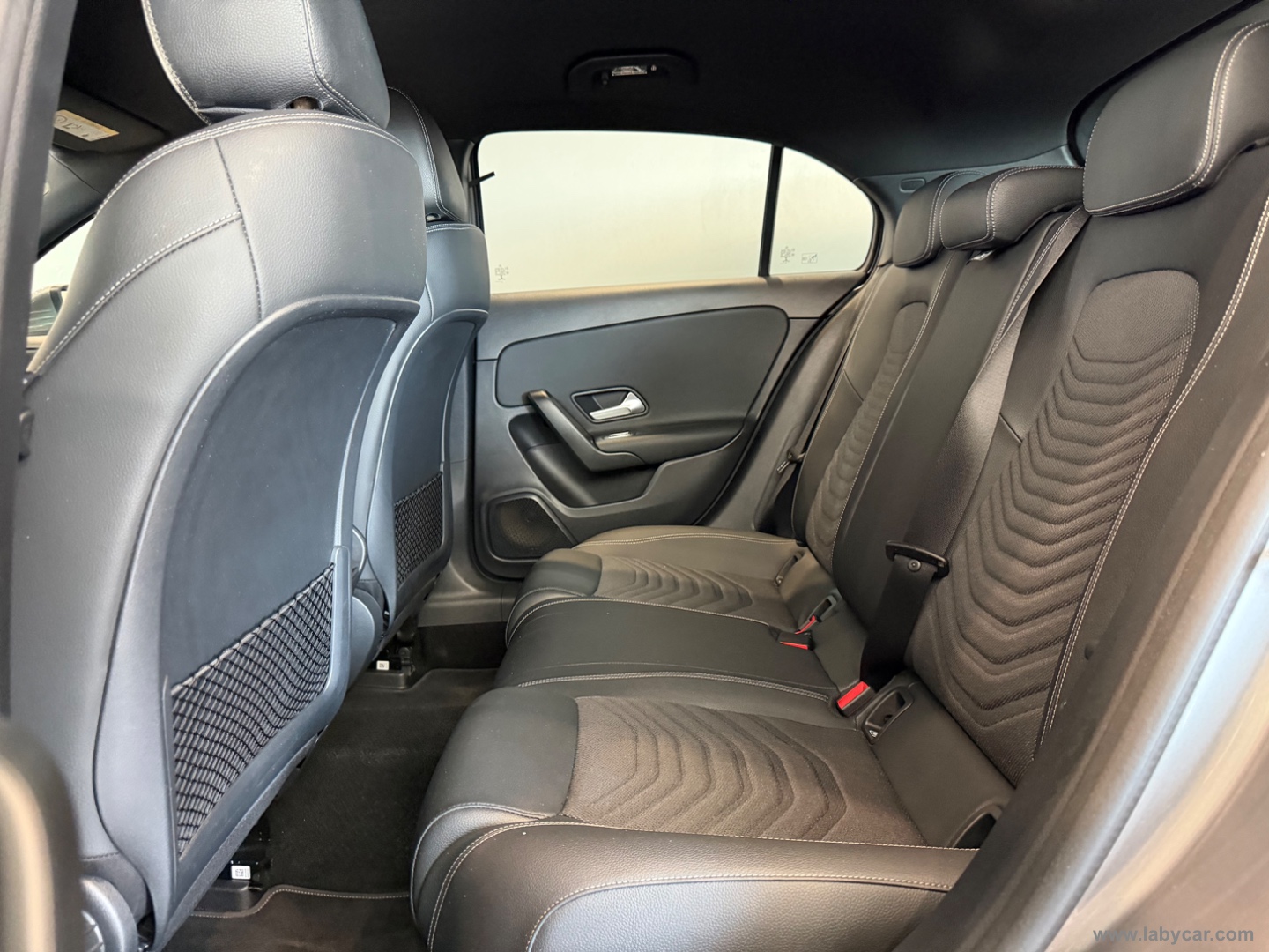 A 180 d Automatic Business Extra - immagine 6