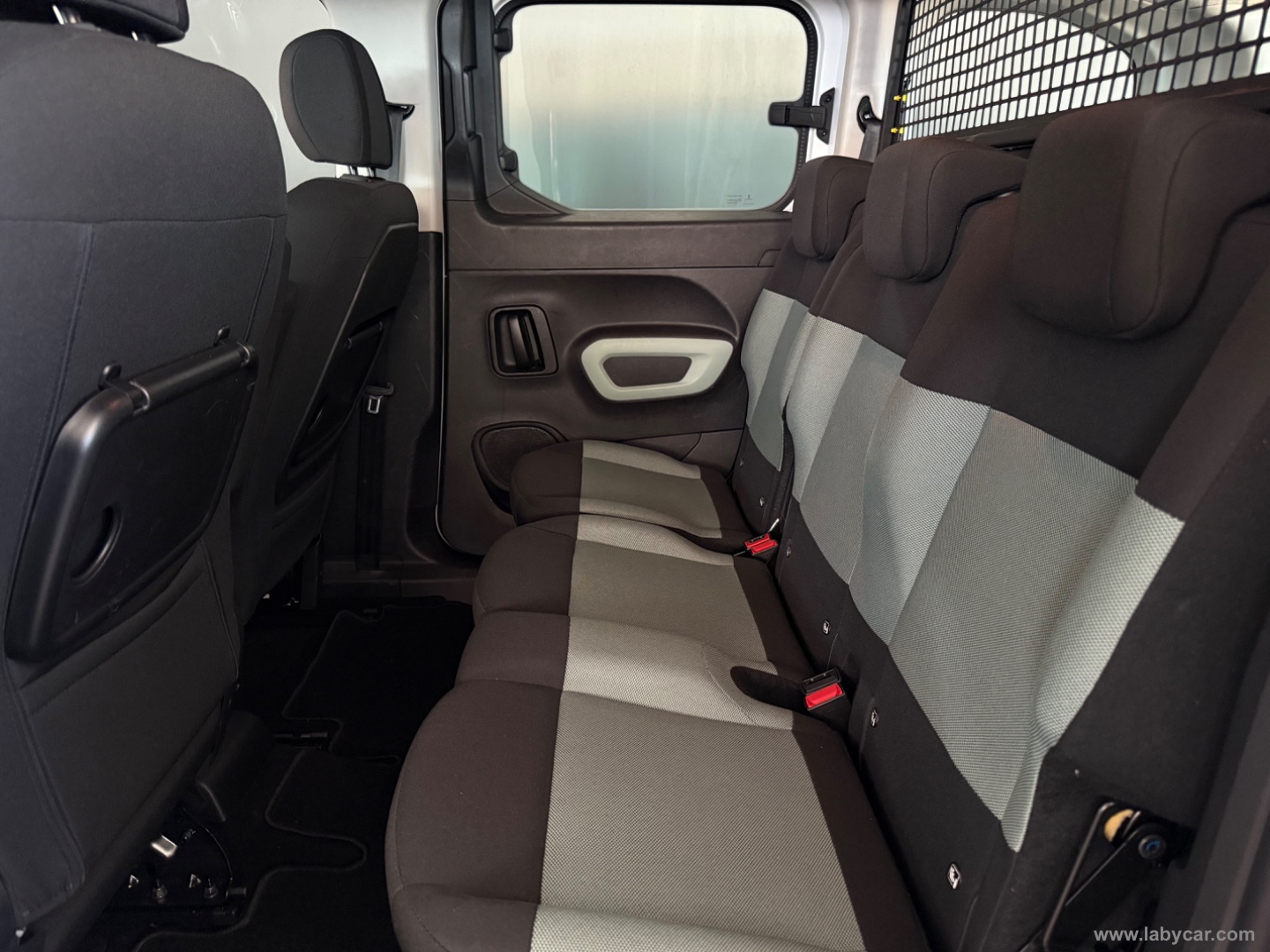 Berlingo BlueHDi 130 S&S Combi Feel - immagine 6