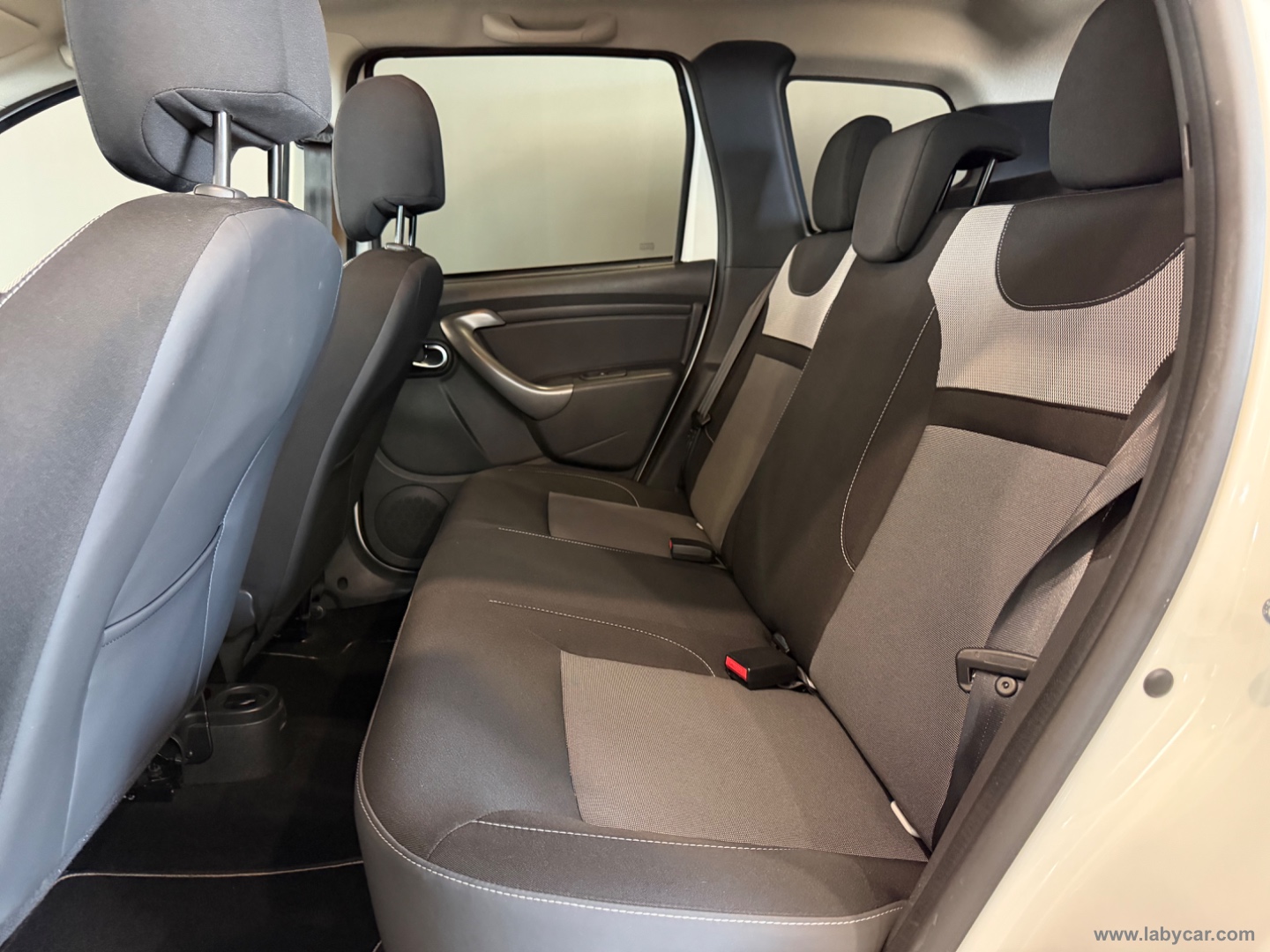 Duster 1.5 dCi 110 CV S&S 4x2 Ambiance - immagine 6