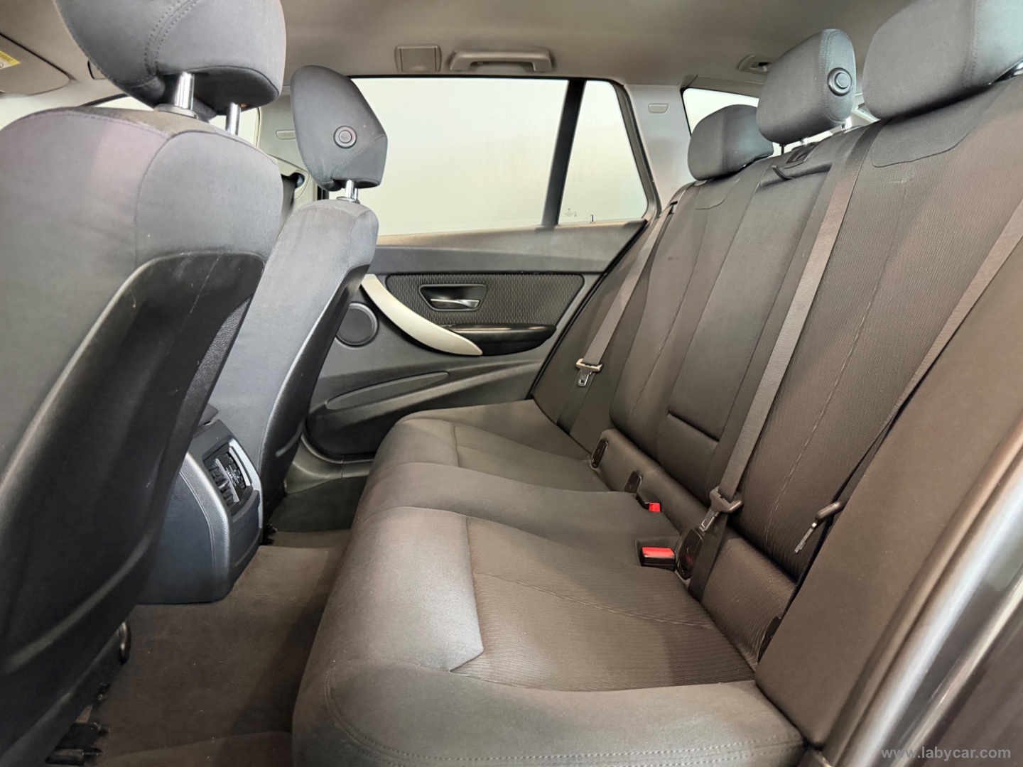 318d xDrive Touring Sport - immagine 6