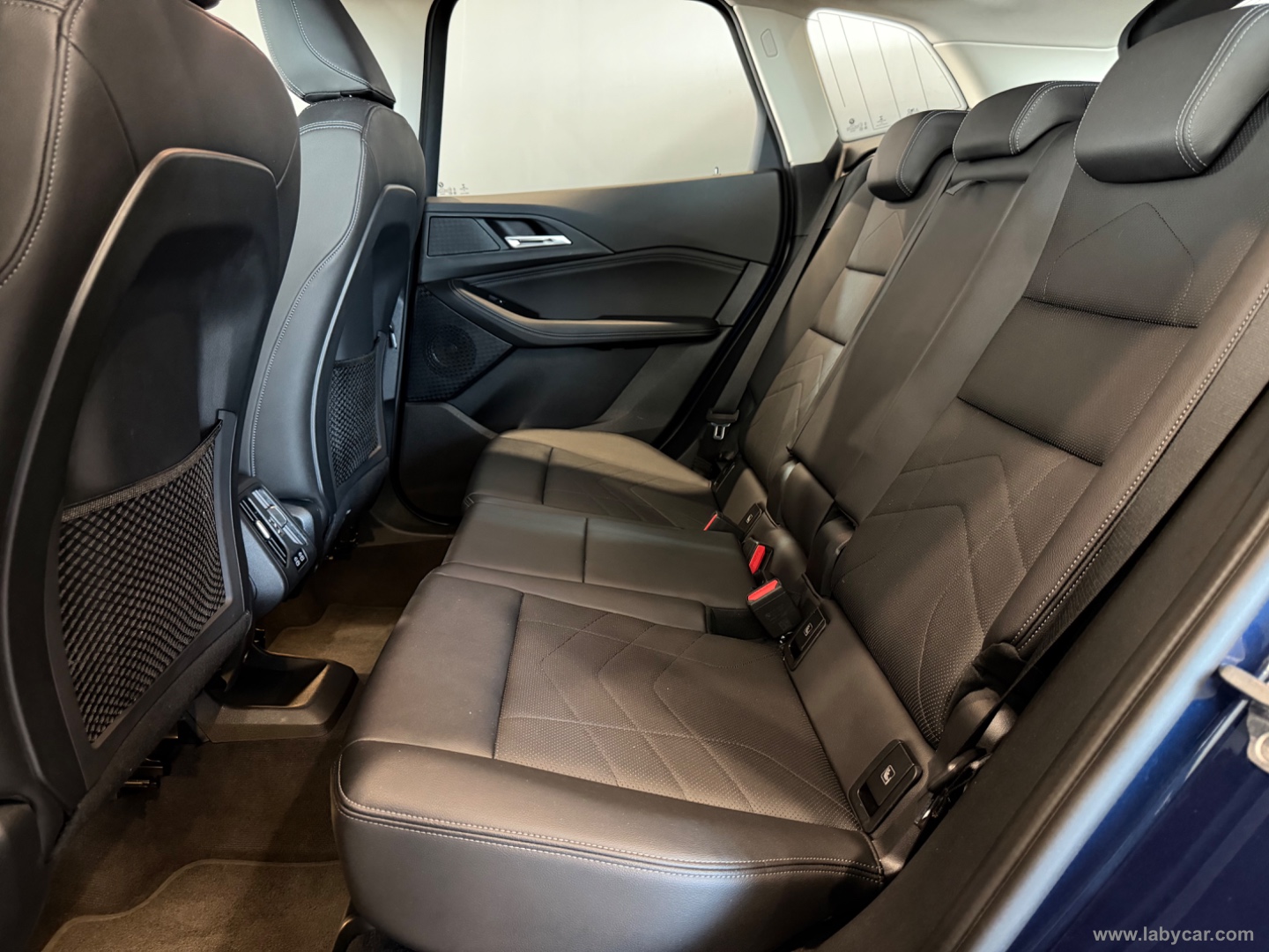 220i 48V Active Tourer Luxury - immagine 6