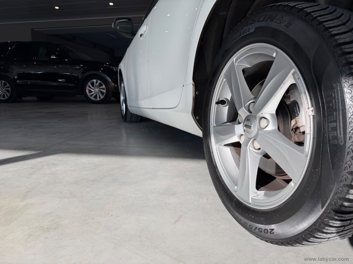 V40 D2 Business - immagine 6