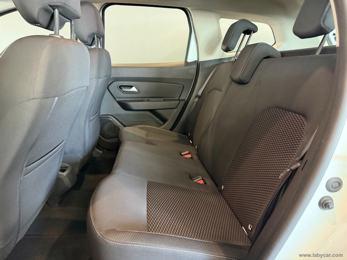 Duster 1.0 TCe 100 CV 4x2 Comfort - immagine 6