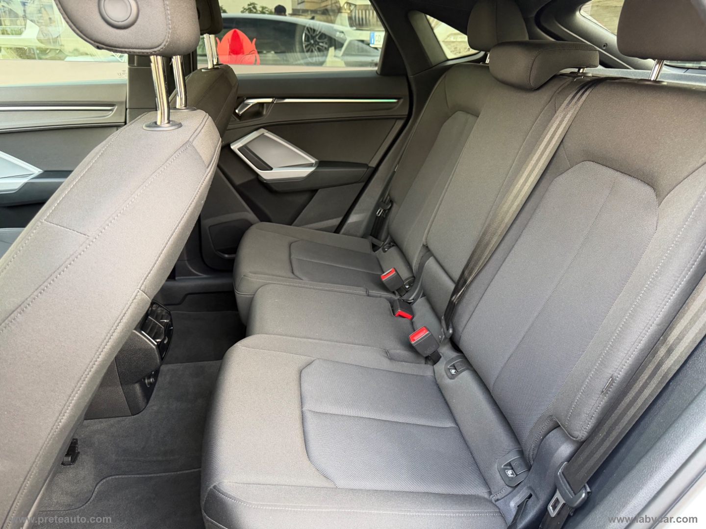 Q3 SPB 35 TDI S tronic Business Plus - immagine 6