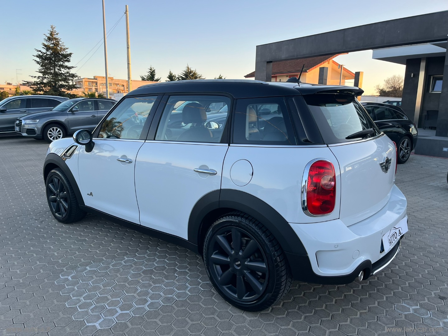 Mini Cooper SD Countryman ALL4 - immagine 6