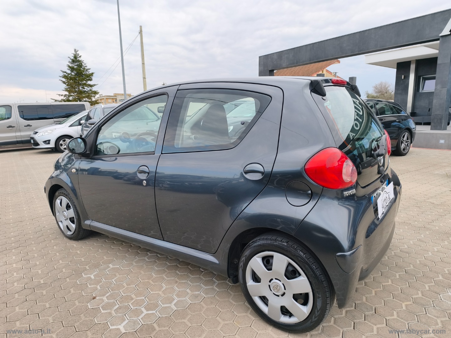 Aygo 1.0 VVT-i 5p. Sol - immagine 6