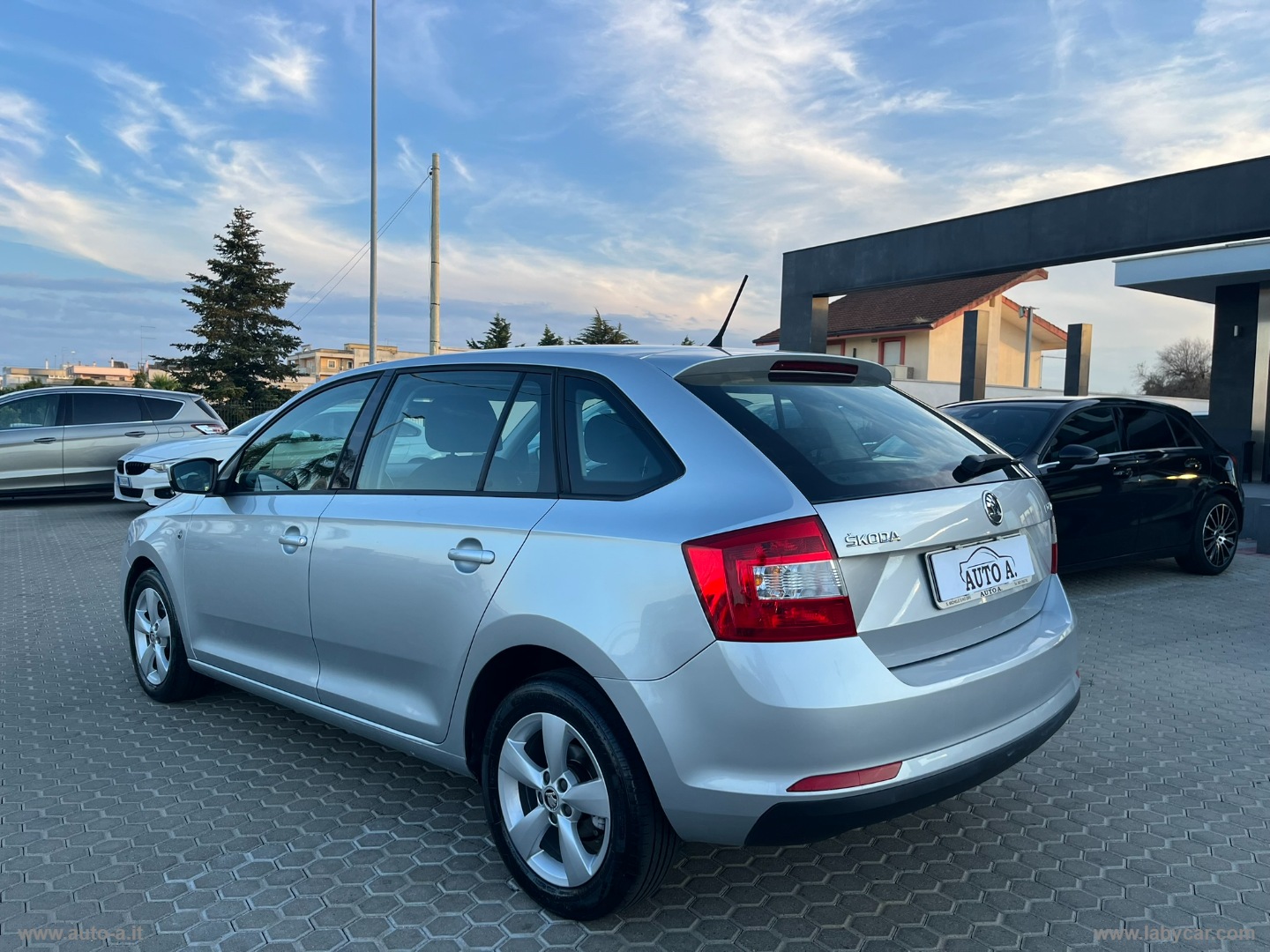 Rapid 1.6 TDI CR 90 CV Executive - immagine 6
