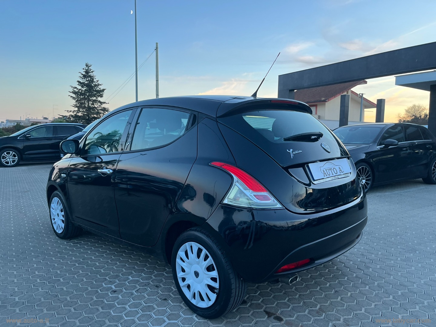 Ypsilon 1.2 69 CV 5p. S&S Silver - immagine 6