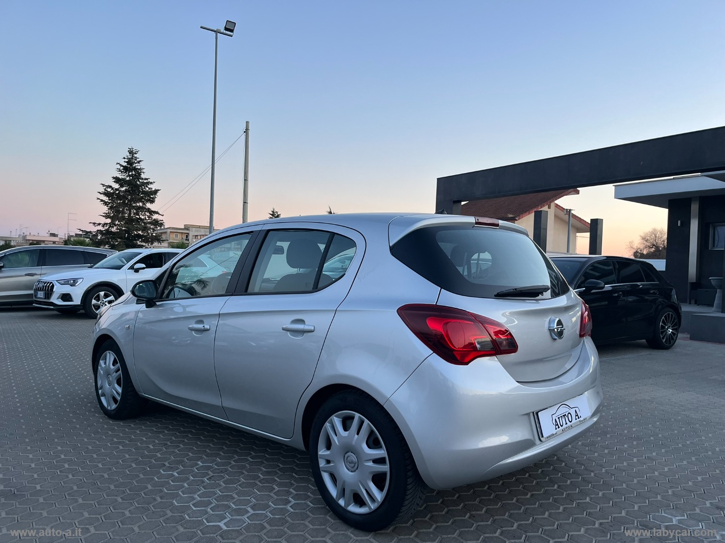 Corsa 1.2 5p. Innovation - immagine 6