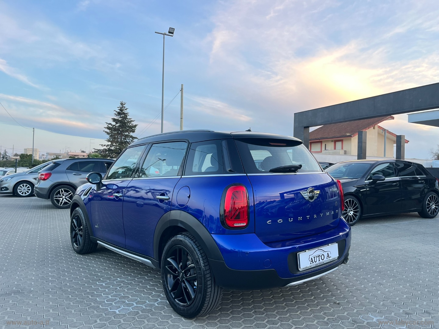 Mini Cooper D Business Countryman ALL4 - immagine 6
