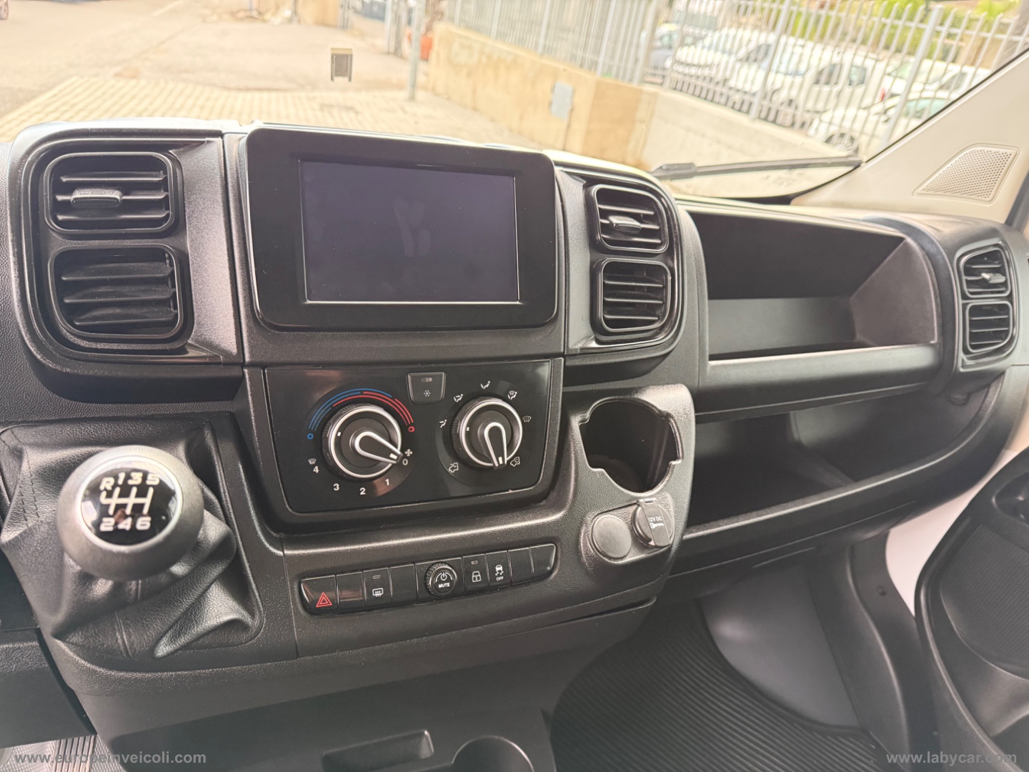 Ducato 33 2.2 Mjt 140 PM-TM Combi - immagine 6