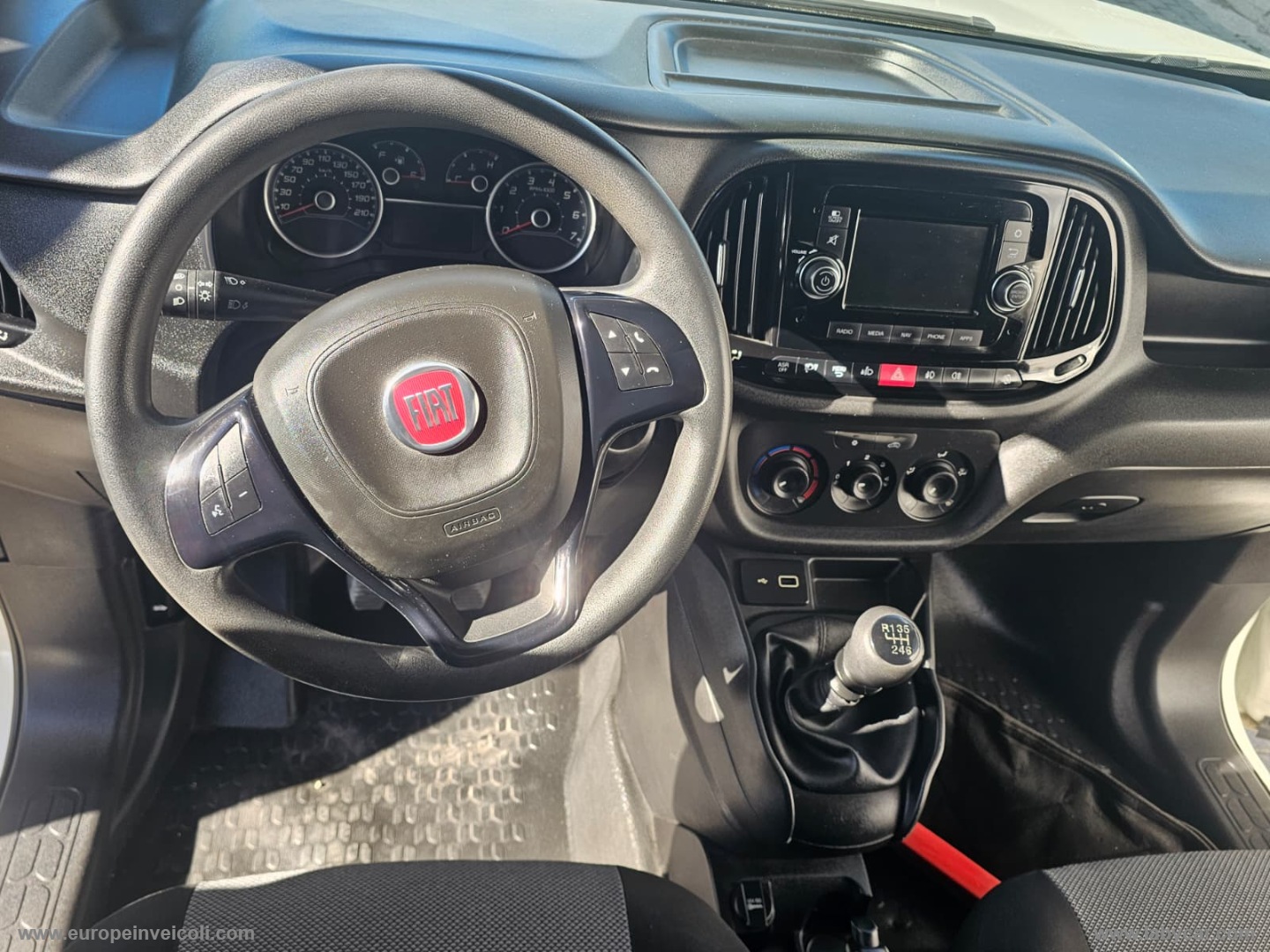 Doblò 1.6 MJT 105 PL-TA Cargo MaxiXL Bus FIAT DOBLO' - immagine 6