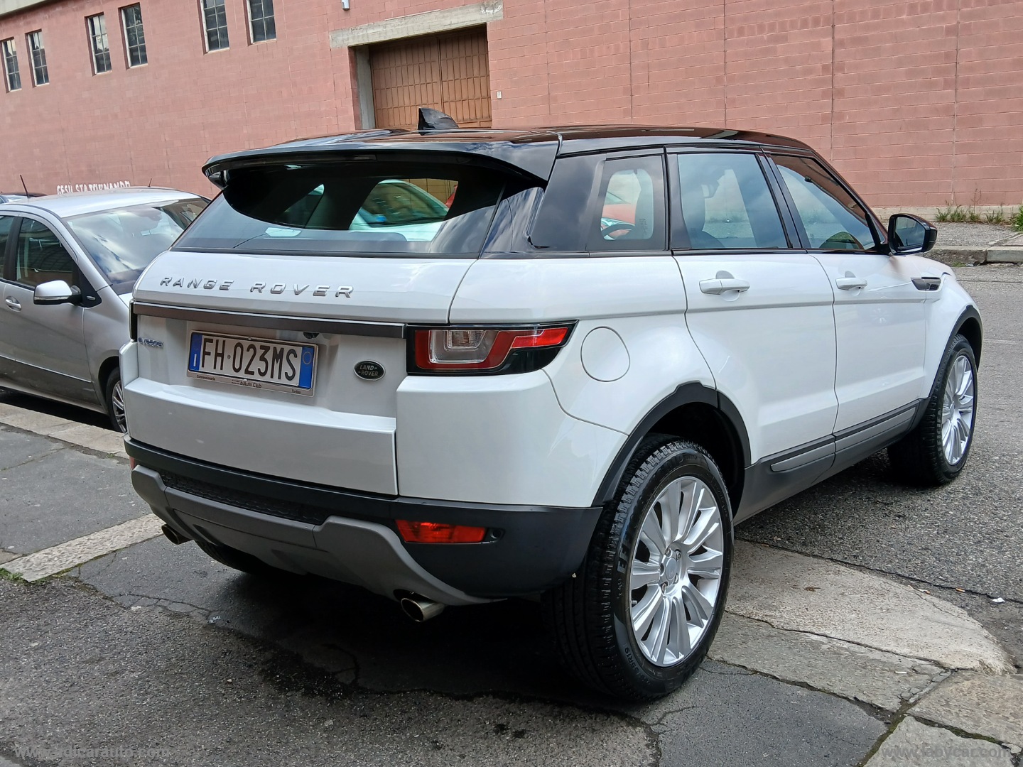 RR Evoque 2.0 TD4 150 CV 5p. - immagine 6