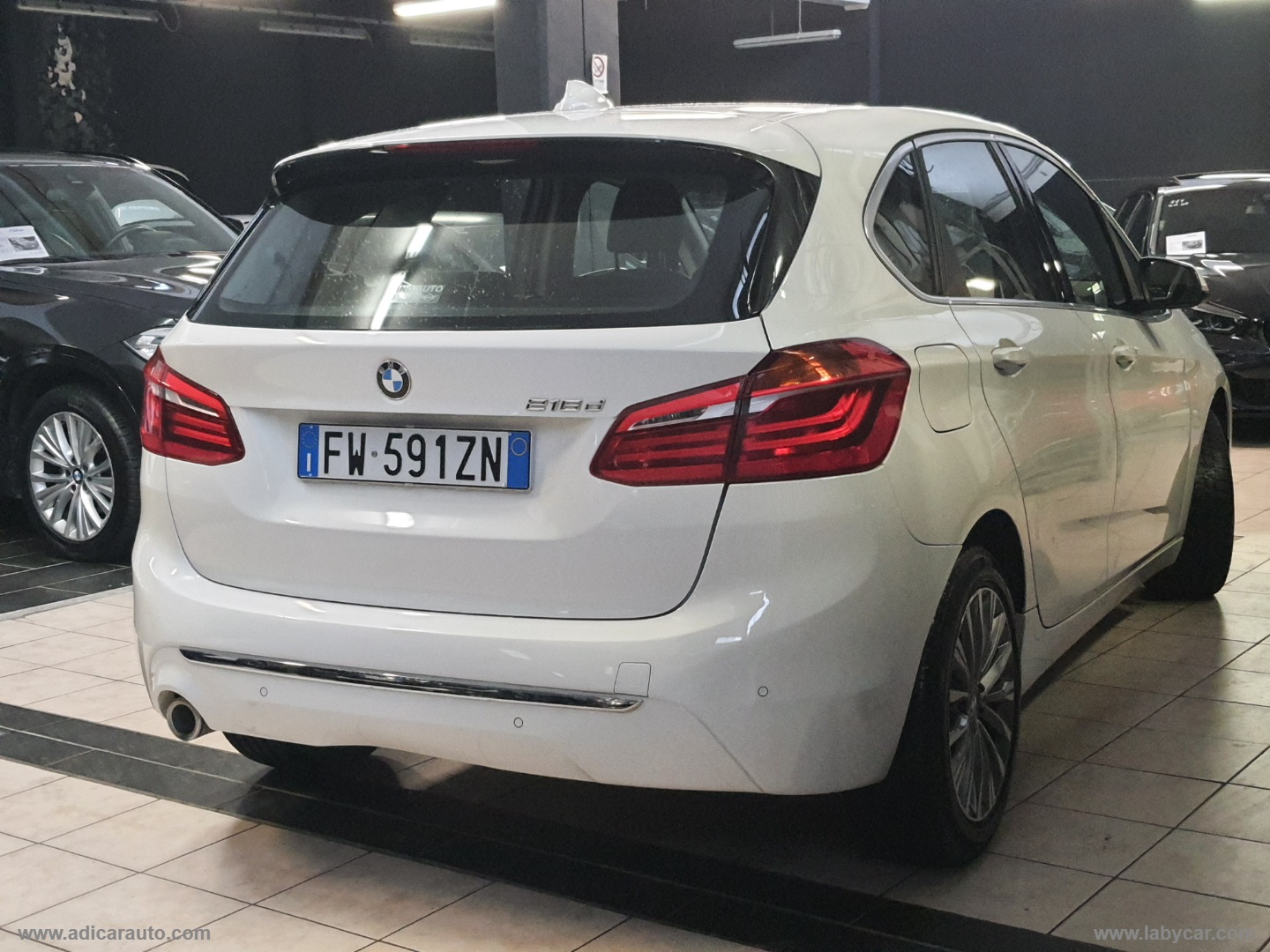 216d Active Tourer Luxury - immagine 6