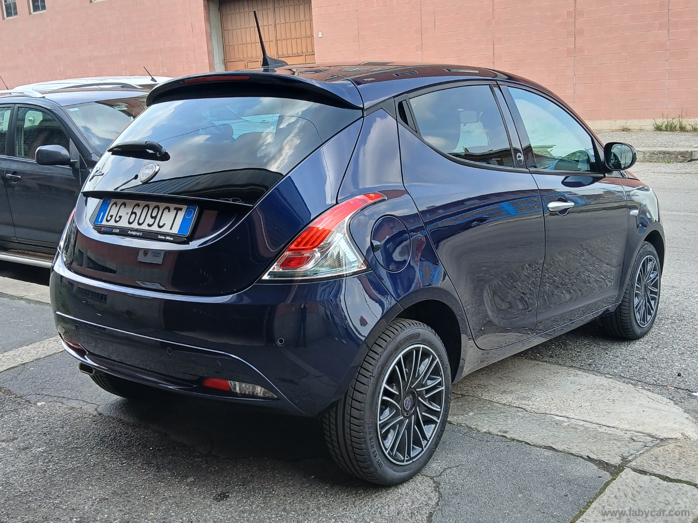 Ypsilon 1.2 69 CV 5p. GPL Ecochic - immagine 6