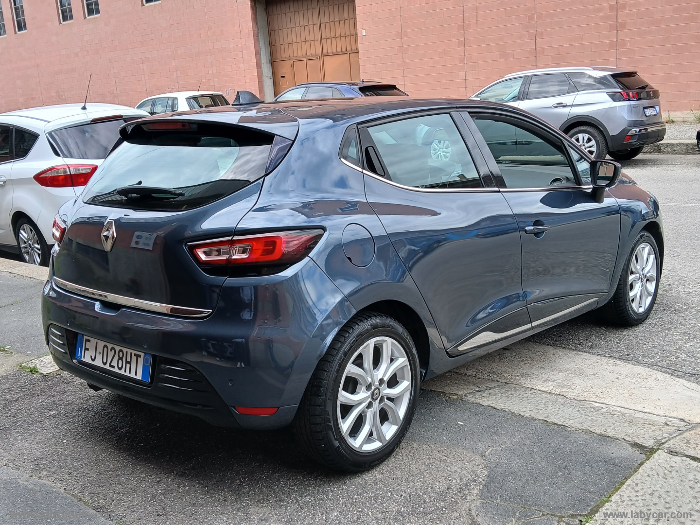 Clio 1.2 75 CV 5p. Duel - immagine 6