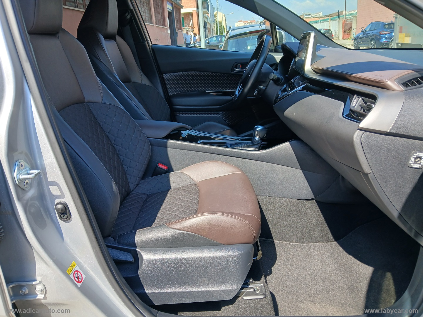 C-HR 1.8 Hybrid E-CVT Lounge - immagine 6
