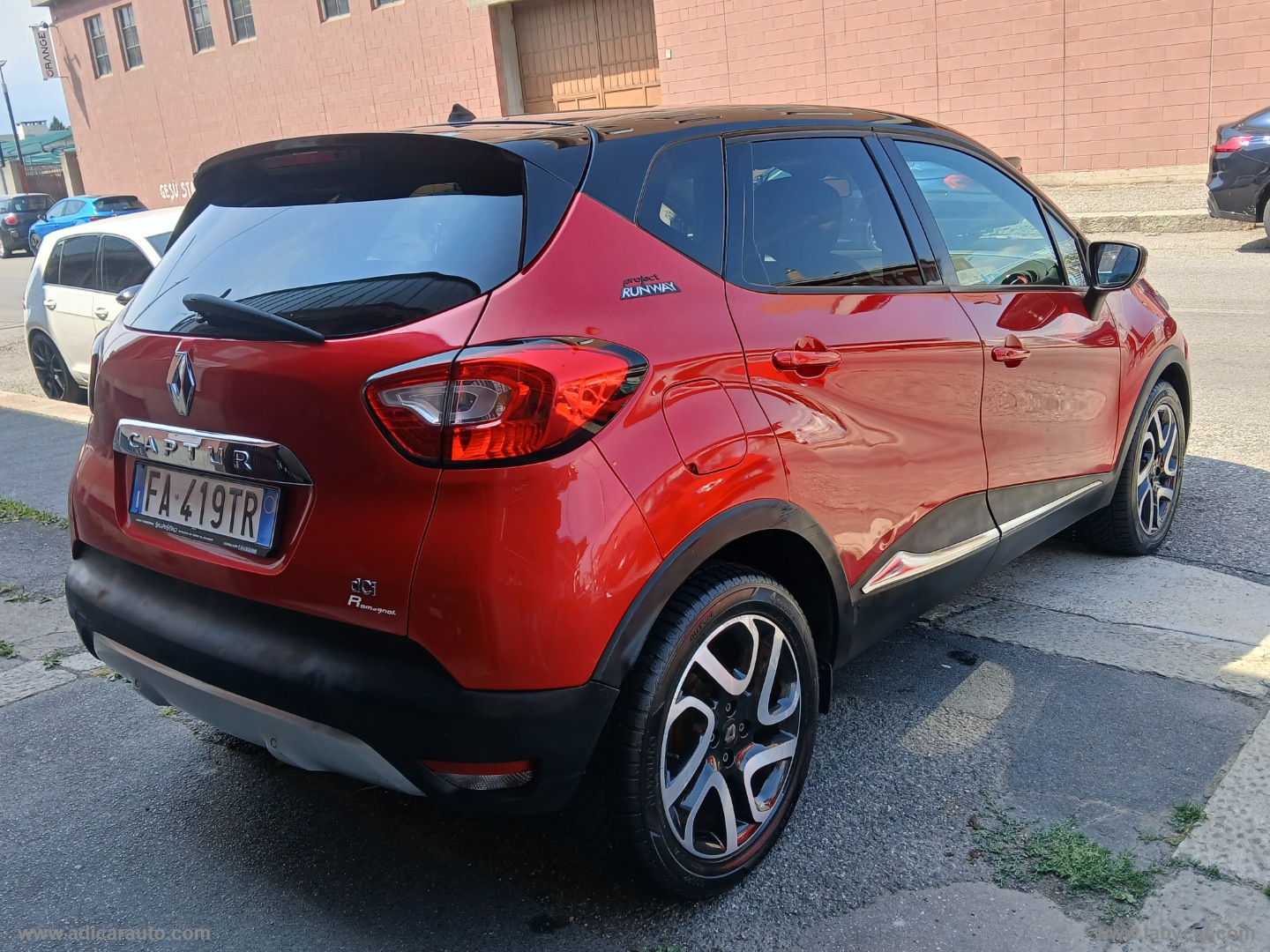 Captur 1.5 dCi 8V 90 CV S&S Proj. Runway - immagine 6