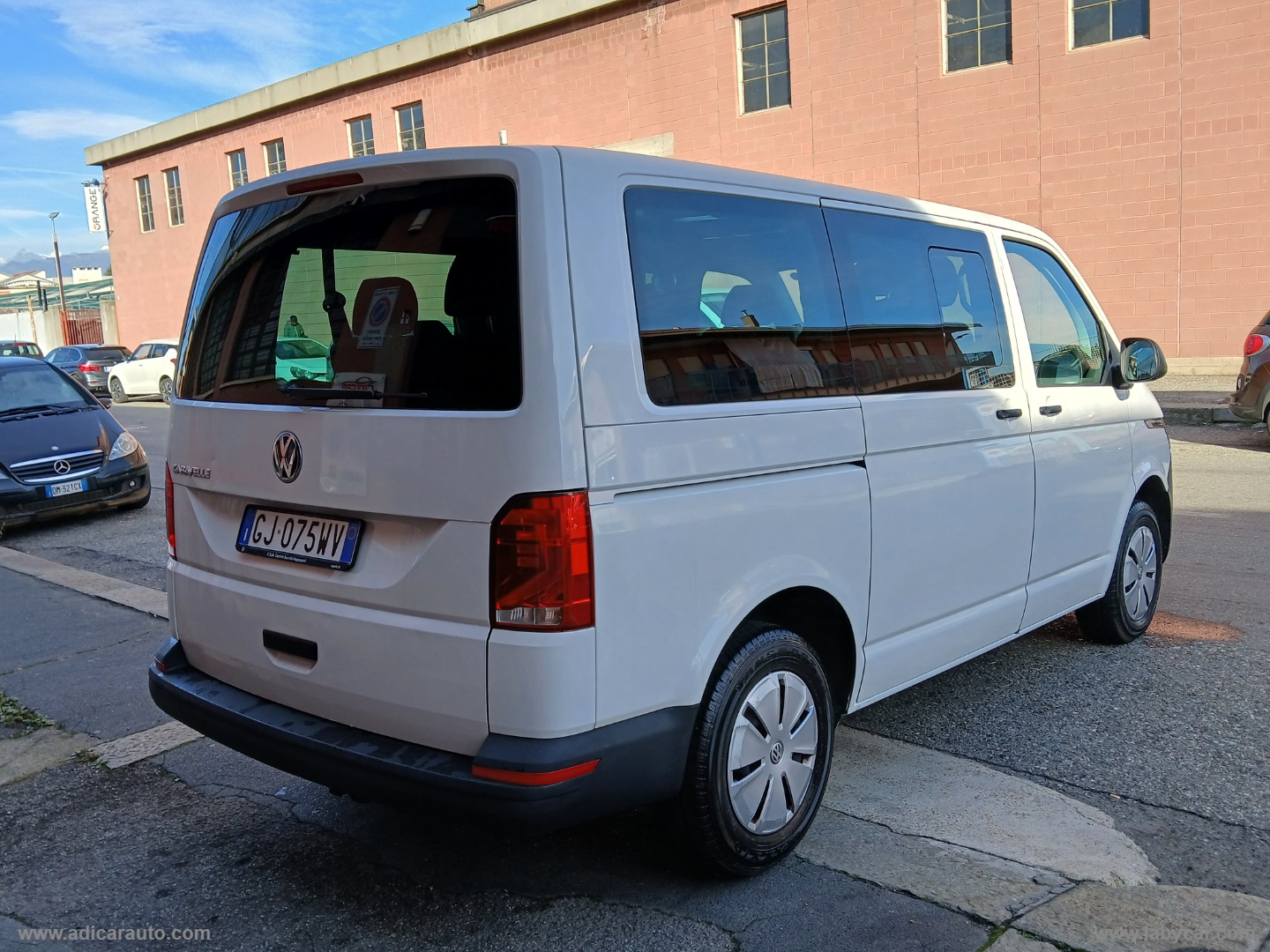 Caravelle 2.0 TDI 110 CV 9 POSTI IVA ESPOSTA - immagine 6