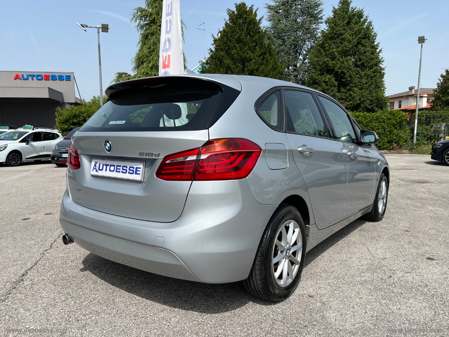 218d Active Tourer Advantage AUT. - immagine 6