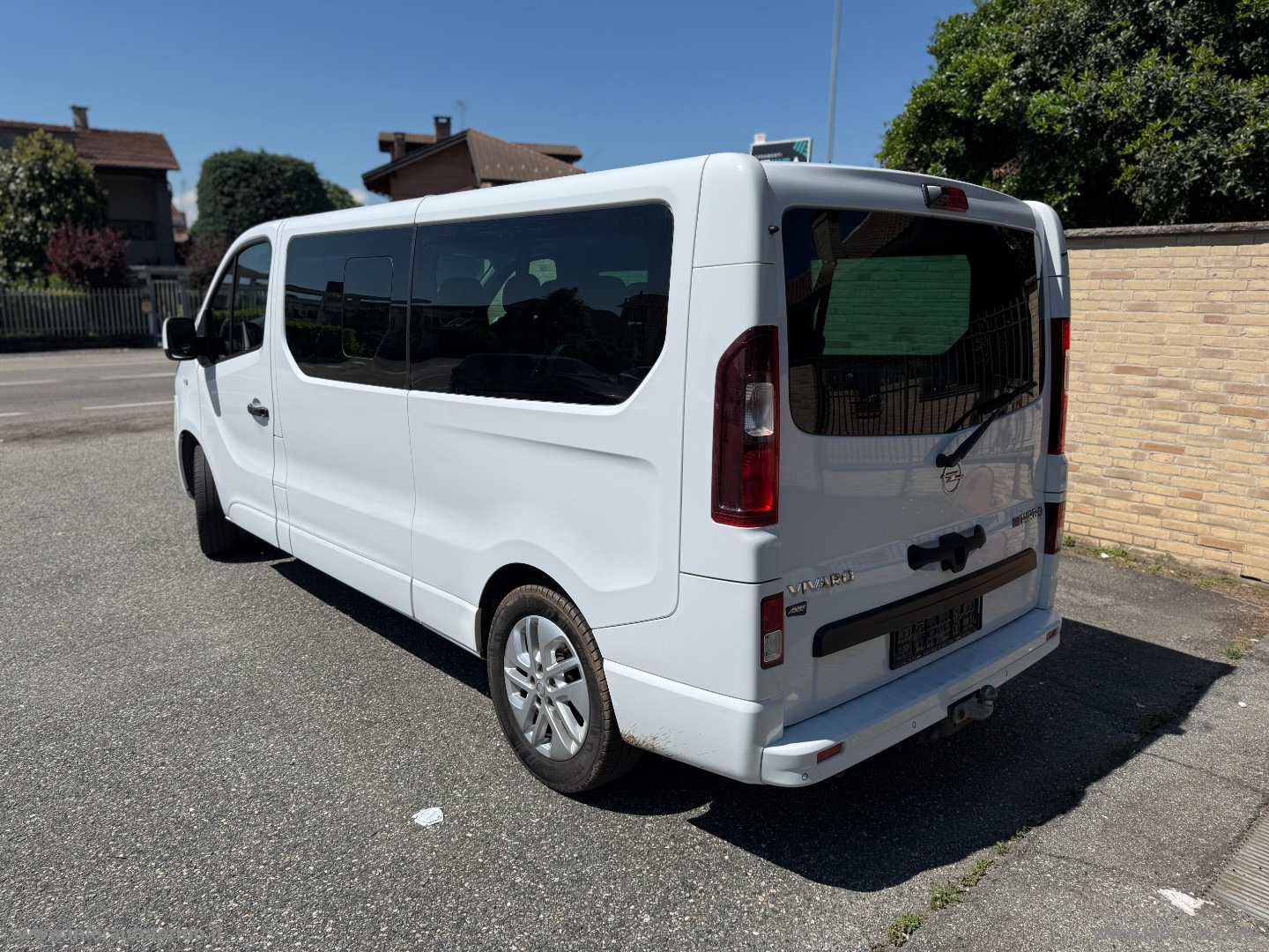 Vivaro 29 1.6 BiT.145 EcoF. PC-TN PASSO LUNGO - immagine 6